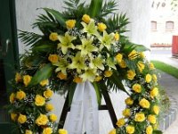 sargaliliomosrozsaskorbekotottkoszoru